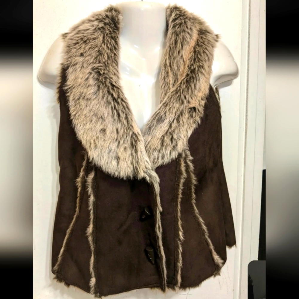 Y2k Faux fur vest brown suede jacket warm cozy Dollhouse Outerwear b17